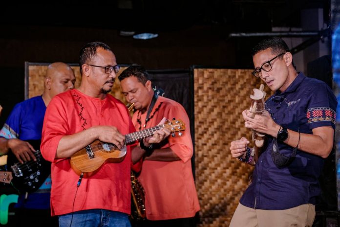Menparekraf Sandiaga saat menghadiri Workshop Pengembangan Kabupaten/Kota (KaTa) Kreatif di Ambon City Center di Kota Ambon, Maluku, Minggu (11/9/2022) f,kemenparekraf
