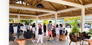 Penanganan Wabah Covid-19 Makin Membaik, Jumlah Wisman di Kepri Meningkat Wisman saat liburan di Lagoi, Bintan. Berdasarkan data dari Badan Pusat Statistik (BPS) Kepri, kunjungan wisman ke Kepri di bulan Juni 2022 mencapai 57.469 kunjungan atau mengalami peningkatan 141,04 persen dibanding kunjungan wisman selama Mei 2022 yang mencapai 23.842 kunjungan F,dok beritaibukota