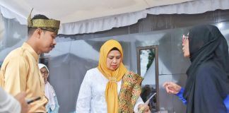 Bantu Promosikan UMKM, Dispar Kepri Launching Aplikasi GEMA EKRAF di Festival Dekranasda Ketua Dekranasda Provinsi Kepri, Dewi Kumalasari mengatakan Dispar Provinsi Kepri telah melaunching aplikasi GEMA EKRAF pada Festival Dekranasda yang diadakan oleh Disperindag Kepri di Bintan Expo, Tanjungpinang, Kamis (22/9) F,Diskominfo Kepri