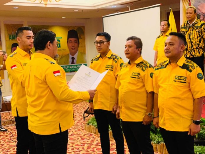 Pengurus Daerah Angkatan Muda Partau Golkar (AMPG) Kepri sukses menyelenggarakan Rakorda dan Pengukuhan Pengurus Daerah AMPG Kepri, di Hotel Harmony One Batam Center, Jumat, (7/10) F, kiriman untuk BI