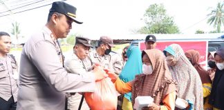 Kapolres Karimun dan Sat Binmas Gelar Sarapan Keliling Bersama Warga Sat Binmas Polres Karimun menggelar program sarapan keliling (Sarling) bersama masyarakat Kabupaten Karimun, Kamis (20/10) F, Polres Karimun