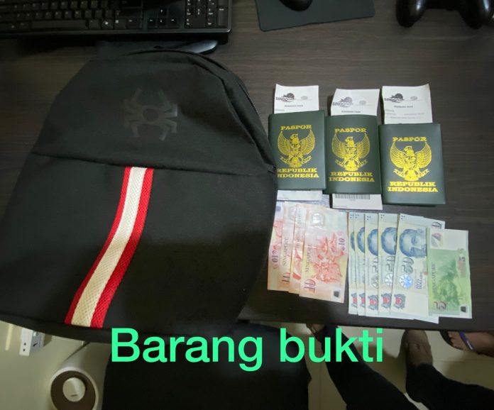 Unit Reskrim Polsek KKP Batam dipimpin Kanit Reskrim IPTU Agussapriadi Lubis mengamankan 5 orang Laki -laki dewasa yang diduga pelaku dugaan Tindak Pidana Perlindungan Pekerja Migran Indonesia, Selasa (4/10) F,Polsek KKP Barelang