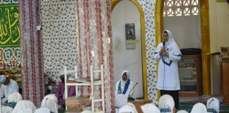 BKMT Kepri Gelar Peringatan Maulid Nabi Muhammad SAW 1444 H Ketua Badan Kontak Majelis Taklim (BKMT) Provinsi Kepulauan Riau Hj. Dewi Kumalasari Ansar menghadiri acara Istighatsah dan Ceramah Agama dalam Rangka Memperingati Maulid Nabi Muhammad SAW 1444 H di Masjid Al-Mauizoh, Kijang Kota, Bintan, Sabtu (8/10) F,Diskominfo Kepri