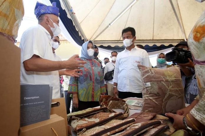 Pengelolaan Pusat Layanan Umum Terpadu (PLUT) Koperasi dan Usaha Mikro Kecil Menengah (KUMKM) Kota Batam masuk dalam kategori terbaik 20 besar se-Indonesia F,Humas Pemko Batam