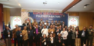 Buka Rakerda PGLII Batam, Rudi Ajak Dukungan Para Pendeta Ikut Bersama Membangun Batam Rudi saat membuka Rakerda Persekutuan Gereja dan Lembaga Injil Indonesia (PGLII) Kota Batam di Crown Vista Hotel, Senin (28/11) F,Pemko Batam