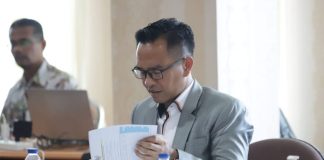 Ketua Komisi III DPRD Kepri, Minta Gubernur Kepri Segera Bentuk Tim Investasi Daerah Ketua Komisi II DPRD Kepulauan Riau, Wahyu Wahyudin, Kamis (3/11) minta Gubernur Kepri segera membentuk Tim Investasi Daerah F,Humas DPRD Kepri