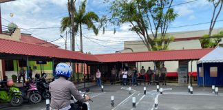 Permudah Dapatkan SIM, Sat Lantas Polresta Tanjungpinang Buka Bimbel Gratis Satlantas Polresta Tanjungpinang buka Bimbingan Belajar (Bimbel) gratis untuk permudah masyarakat dapatkan Surat izin Mengemudi (SIM) F,Satlantas Polresta Tanjungpinang