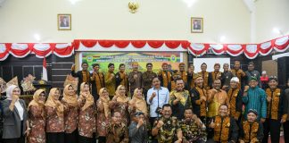 Gubernur Ansar Beri Penyuluhan Ideologi Wawasan Kebangsaan Kepada Pelajar, Pemuda dan Masyarakat Karimun Gubernur Kepulauan Riau H. Ansar Ahmad memberi penyuluhan wawasan kebangsaan kepada para palajar, pemuda dan masyarakat Karimun, bertempat di Gedung Nasional Kabupaten Karimun, Sabtu (12/11) F,Diskominfo Kepri
