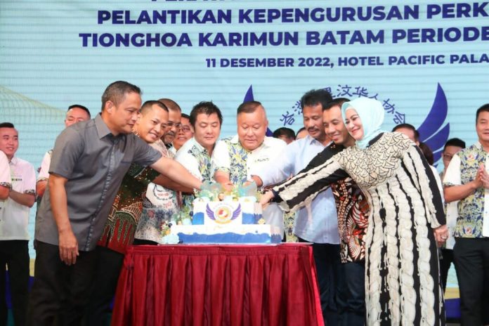 Wali Kota Batam, Rudi menghadiri acara perayaan ulang tahun ke-3 dan pelantikan Kepengurusan Perkumpulan Tionghoa Karimun Batam periode 2022-2027, Minggu (11/12) malam, F,Pemko Batam