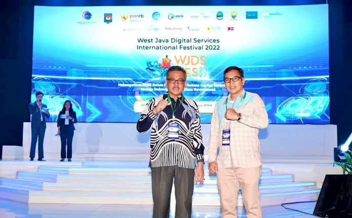 Sekretaris Daerah (Sekda) Kota Batam, Jefridin Hamid, mewakili Wali Kota Batam, Muhammad Rudi, menghadiri West Java Digital Services International Festival 2022 (WJDS IFES 2022) di Kampus IPDN Jatinangor, Sumedang, Kamis-Jumat (22-23/12). F,Pemko Batam