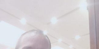 Bawaslu Tanjungpinang Hadiri Konsolnas Bawaslu RI, Berikut Empat Pesan Presiden Jokowi Untuk Bawaslu Ketua Bawaslu Kota Tanjungpinang Muhamad Zaini selfie bersama Presiden RI Jokowi, saat acara Konsolidasi Nasional Pengawasan Pemilu Tahun 2024 di Gedung Bidakara Jakarta F,Bawaslu