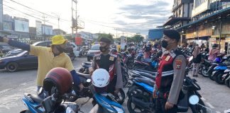 Personil Polresta Tanjungpinang Gelar Patroli Antisipasi Ganguan Kamtibmas Menjelang Perayaan Natal 2022 Dan Tahun Baru 2023 Sat Samapta Polresta Tanjungpinang Polda Kepri melaksanakan patroli antisipasi potensi terjadinya ganguan kamtibmas menjelang perayaan natal 2022 dan tahun baru 2023 di wilayah Kota Tanjungpinang, Senin (12/12)F,Polresta Tanjungpinang