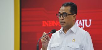 Penerbangan Mulai Normal, Menhub Diminta Presiden Lakukan Pemetaan Berkaitan Slot Time Penerbangan Menteri Perhubungan (Menhub) Budi Karya Sumadi, diberi tugas Presiden Jokowi untuk melakukan pemetaan berkaitan dengan slot time penerbangan, baik dalam maupun luar negeri Foto:Humas/Rah/Agg