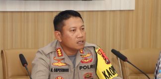 Sat Resnarkoba Polresta Tanjungpinang Tangkap Empat Pelaku Penyalahgunaan Narkotika. Sat Resnarkoba Polresta Tanjungpinang berhasil mengamankan 4 orang pelaku tindak pidana narkotika, Rabu, (28/12) F, Polresta Tanjungpinang