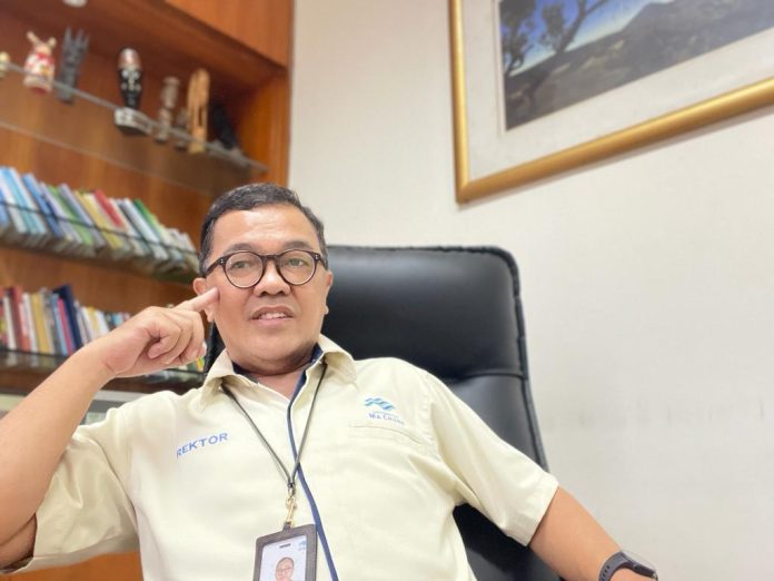 Prof. Dr. Murpin J Sembiring.MSi (Rektor Univ Ma Chung Malang, Sekjen Forum Pendidikan Jawa Timur (FPJ)) F,kiriman untuk BI