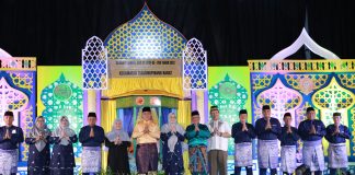 STQH Tingkat Kecamatan Tanjungpinang Barat Diikuti Empat Kelurahan Wakil Wali kota Tanjungpinang, Endang Abdullah membuka secara resmi Seleksi Tilawatil Qur'an dan Hadist (STQH) ke XVII tahun 2023 ,tingkat Kecamatan Tanjungpinang Barat di halaman kantor kecamatan Tanjungpinang Barat Jalan H. Agus Salim, Rabu (22/2) F,Pemko Tanjungpinang