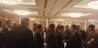 Erick Thohir Terpilih Jadi Ketua Umum PSSI, Apakah Sepak Bola Indonesia akan Berkembang Pesat Erick Thohir resmi terpilih menjadi Ketua Umum (Ketum) Persatuan Sepakbola Seluruh Indonesia (PSSI) setelah mayoritas pemegang suara (voters) memilihnya sebagai Ketum PSSI dalam Kongres Luar Biasa (KLB) di Hotel Shangri-La, Jakarta, Kamis (16/2) F,PSSI