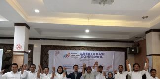 Beranggotakan 10 Media, AMSI Maluku Utara Resmi Dideklarasikan Asosiasi Media Siber Indonesia (AMSI) Maluku Utara akhirnya resmi dideklarasikan pada Sabtu, 18 Februari 2023, di Royal Resto, Kota Ternate F, AMSI Maluku