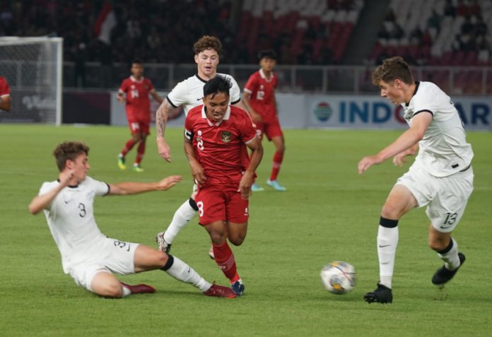 Tim U-20 Indonesia kalah 1:2 dari tim U-20 Selandia Baru dalam laga kedua International Friendly Match, di Stadion Utama Gelora Bung Karno, Senayan, Jakarta, Minggu (19/2) F,PSSI