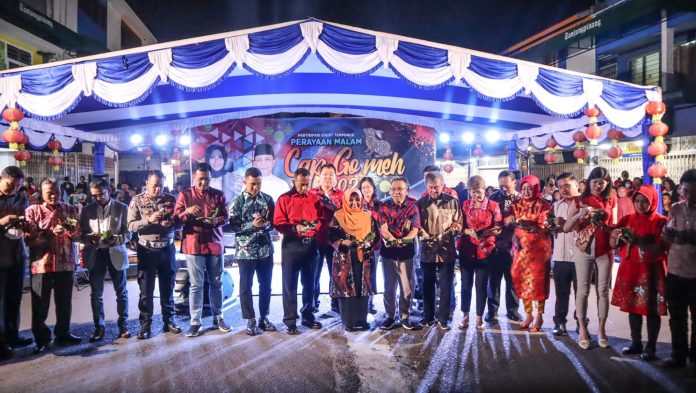 Wali Kota Tanjungpinang, Rahma membuka Perayaan malam Cap Go Meh 2023 di Kota Tanjungpinang, Kepulauan Riau, Minggu (5/2) malam F,Dispar Tanjungpinang