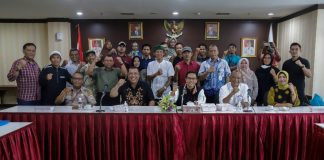 Harga Kedelai Melonjak, Pengusaha Tahu/Tempe Ngadu ke DPRD Kepri, Komisi II DPRD Kepri yang melakukan Rapat Dengar Pendapat (RDP) dengan Koperasi Bumi Bertuah Nusantara di Graha Kepri, Batam (23/2/2023) F,DPRD Kepri