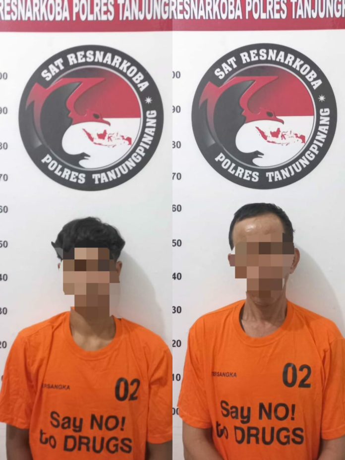 Kasat Narkoba Polresta Tanjungpinang Akp Efendi, Senin (13/2) mengatakan dua pelaku tindak pidana penyalahgunaan narkoba ditangkap di dua lokasi berbeda di Tanjungpinang F,Polresta Tanjungpinang