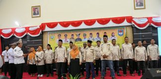 Lantik PKM Meranti dan Ormas Pemuda Pameral, Gubernu Ansar Harap Pemuda Karimun Jadi Agen Perubahan dan Pembangunan Kepri Gubernur Kepri, Ansar Ahmad menghadiri pelantikan pengurus Pemuda Kekerabatan Masyarat Meranti (PKMM) Kabupaten Karimun di Gedung Nasional. Setelah itu dilanjutkan dengan Pelantikan Ormas Pemuda Pameral periode 2023-2025 di Pameral Karimun, Rabu (15/02) F,Diskominfo Kepri