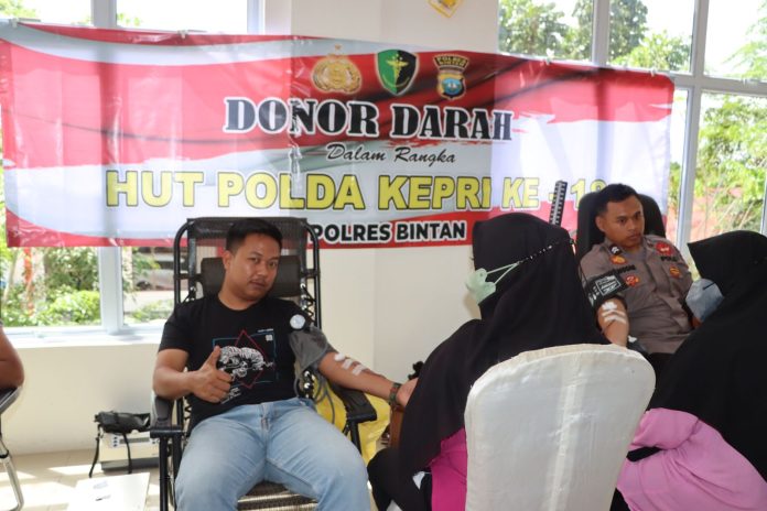 Polres Bintan menggelar aksi donor darah di Aula SAR Polres Bintan, Kamis (2/3) F,Polres Bintan