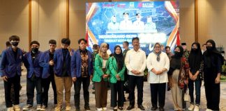 Batam Komitmen Wujudkan Kota Layak Anak Wali Kota Batam Muhammad Rudi foto bersama dengan Forum Anak Kota Batam (FAKB) dalam Musyawarah Rencana Pembangunan (Musrenbang) Rencana Kerja Perangkat Daerah (RKPD) Tahun 2023 yang di gelar di Hotel Radison, Senin (20/3) F, Pemko Batam