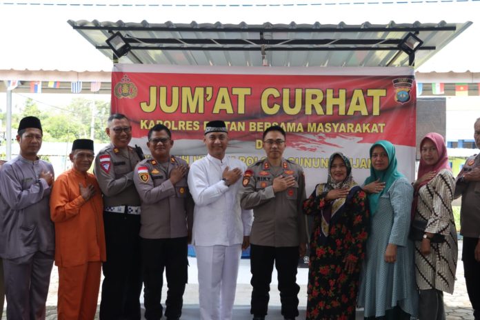 Kegiatan Jumat Curhat di wilayah Polsek Gunung Kijang, Jumat (24/03) F,Polres Bintan