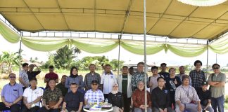 Pengurus AMSI Gorontalo 2022-2025 Resmi Dilantik Koordinator Wilayah AMSI Indonesia Timur, Upi Asmaradhana melantik pengurus AMSI Gorontalo Periode 2022-2025, Sabtu (11/3). Pelantikan dilaksanakan di lokasi pembangunan Sekretariat AMSI Gorontalo, Kelurahan Wongkaditi Barat, Kota Utara, Kota Madya Gorontalo. F,AMSI