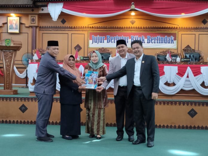 Wali Kota Tanjungpinang, Rahma menyampaikan Laporan Keterangan Pertanggungjawaban (LKPj) Akhir Tahun Anggaran (TA) 2022 F, Pemko Tanjungpinang