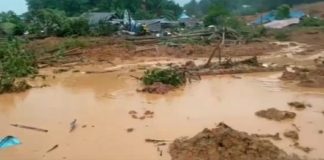 Jauh dari Pusat Ibukota, Lokasi Gempa di Desa Pangkalan, Serasan Terkendala Perbaikan Jaringan Listrik dan Telekomunikasi Bencana longsor yang terjadi di di Desa Pangkalan, Kecamatan Serasan Kabupaten Natuna membuat Jaringan listrik dan telekomunikasi ikut terganggu F,screenshot video warga