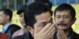 FIFA Batalkan Penyelenggaraan Piala Dunia U-20 di Indonesia Ketua umum PSSI, Erick Thohir menyatakan sudah berjuang semaksimal mungkin saat bertemu dengan Presiden FIFA, Gianni Infantino di Doha, Qatar, Rabu (29/3). Namun FIFA secara resmi telah membatalkan penyelenggaraan Piala Dunia U-20 di Indonesia F,PSSI