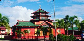 Masjid Muhammad Cheng Hoo Wisata Religi Bernuansa Tionghoa yang Sering Dikunjungi Wisatawan Masjid Muhammad Cheng Hoo Wisata Religi Bernuansa Tionghoa F,David