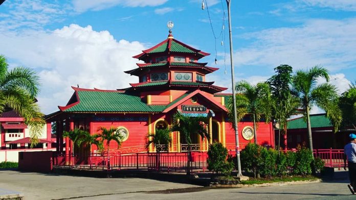 Masjid Muhammad Cheng Hoo Wisata Religi Bernuansa Tionghoa F,David