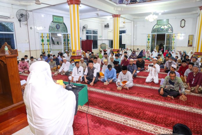 Wali Kota Tanjungpinang, Rahma melaksanakannya saat menggelar safari ramadhan di Masjid Al Huda Jalan Lembah Purnama, Kelurahan Tanjung Ayun Sakti, Kecamatan Bukit Bestari, Selasa (11/4)