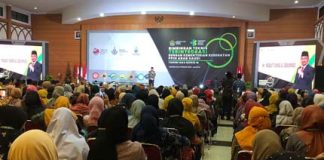 Penyelenggaraan Ibadah Haji Tahun ini Jumlah Jemaah Haji Lansia Bertambah Banyak Kepala Pusat Kesehatan Haji Kemenkes Liliek Marhaendro Susilo, dalam pembukaan Bimbingan Teknis Terintegrasi dengan Kementerian Kesehatan Petugas Penyelenggara Ibadah Haji Arab Saudi (PPIH) Arab Saudi di Asrama Haji Pondok Gede (12/04) F,kemkes