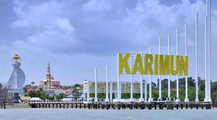 Coastal Area Karimun merupakan kawasan strategis pariwisata di Kabupaten Karimun, Provinsi Kepri yang memadukan konsep pariwisata, kuliner, pusat olahraga dan tempat tongkrongan paling mengasyikkan F,Pemkab Karimun