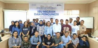 AJI Indonesia Bersama IOM Bahas Isu Migran dan Pengungsi Aliansi Jurnalis Independen (AJI) Indonesia bekerjasama dengan International Organization for Migration (IOM) Indonesia menggelar Media Workshop Isu Migran dan Pengungsi di Pelangi Hotel & Resort, Kota Tanjungpinang, Rabu (10/5) - Kamis (11/5) F,AJI