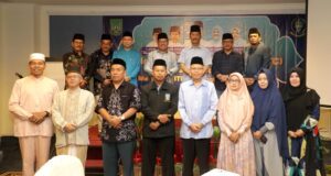 Wali Kota Batam Targetkan Batam Kembali Juara Umum, STQH Tingkat Provinsi Kepri Wali Kota Batam, Muhammad Rudi, saat menghadiri Pembukaan Training Center (TC) Peserta Kota Batam Mengikuti STQH X Tingkat Prov Kepri Tahun 2023 di Hotel Harmoni One Batam Centre, Senin (1/5) F,Pemko Batam