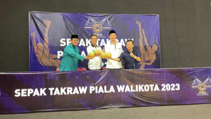 Kejuaraan Sepak Takraw Piala Walikota 2023 akan digelar malam ini di Hi-Test Arena, Perumahan Eden Park, Batam Kota, Sabtu (27/5) pukul 19.00 WIB F,Pemko Batam