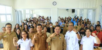 Tingkatkan SDM Guru Terhadap Teknologi Digital, Pemkab Samosir Bersinergi dengan Kemkominfo Gelar Thematic Academy Dinas Kominfo Kabupaten Samosir bekerjasama dengan Kementerian Kominfo melalui Balai Besar Pengembangan SDM dan Penelitian (BBPSDMP) Kominfo Medan, menyelenggarakan Thematic Academy (TA) dengan skema pelatihan Aplikasi Perkantoran dan data science bagi guru dan tenaga pendidik di SMP N 2 Pangururan, Selasa (20/06) f,Diskominfo Samosir