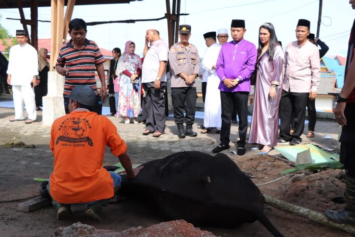 Polresta Tanjungpinang menggelar kegiatan Qurban Presisi yang dilaksanakan secara virtual conference (VICON) bersama Mabes Polri, di Mapolresta Tanjungpinang, Kamis, (29/6) f, Polresta Tanjungpinang