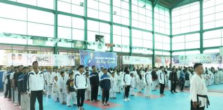 680 Atlet Karate Perebutkan Piala Wali Kota Cup 2 Sekreraris Daerah (Sekda) Kota Batam, Jefridin Hamid mewakili Wali Kota Batam, Muhammad Rudi, membuka Kejuaraan Sirkuit Karate BKC Batam Tahun 2023 Memperebutkan Piala Wali Kota Cup 2 di Gor Raja Djafar, Sekupang, Sabtu (3/6/) F, Pemko Batam.