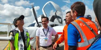 Ketua Komisi II DPRD Kepri Wahyu Sangat Antusias Jika Pesawat N219 ada di Kepri Ketua Komisi II DPRD Kepulauan Riau (Kepri), Wahyu Wahyudin menghadiri rangkaian kegiatan N219 Market Survey Flight dan berkesempatan menjajal langsung Pesawat N219 yang merupakan hasil karya anak bangsa di Bandara Raja Haji Fisabilillah, Tanjungpinang, Sabtu (17/06) f,DPRD Kepri