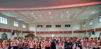 700 Life Jacket dan Tiga Sampan Diberikan Pemko kepada Nelayan Tanjungpinang Pembagian life jacket oleh Wali Kota Tanjungpinang dilaksanakan di Gedung PKK Kota Tanjungpinang, Rabu (26/7) f,Pemko Tanjungpinang