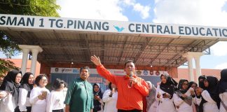 Tekan Angka Stunting, Gubernur Gelar Gerakan Aksi Bergizi di Kepri Gubernur Kepulauan Riau H. Ansar Ahmad membuka Gerakan Aksi Bergizi dan Peresmian Sarana Pendidikan di SMAN 1 Tanjungpinang, Jumat, (04/08) f,Diskominfo Kepri