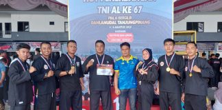 Raih Lima Medali, Polres Bintan Juara Umum Pencak Silat Lanudal Tanjungpinang Lima personel Polres Bintan berhasil meraih 5 medali yaitu 3 medali emas dan 2 medali perunggu dalam pertandingan silat dalam rangka Hari Ulang Tahun Lanudal Tanjung Pinang yang ke-2 Minggu (6/8) f,Polres Bintan