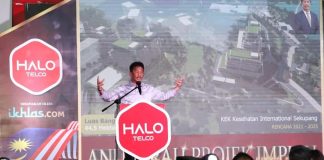 Sebut Batam Kota Bisnis, Wali Kota Rudi Ajak Perusahaan Malaysia Kembangkan Bisnis di Batam Wali Kota Batam, Rudi saat menghadiri Malam Anugerah Projek Impian Halo Telco di Golden Prawn, Bengkong, Batam, Kamis (7/9/2023) malam f,Pemko Batam